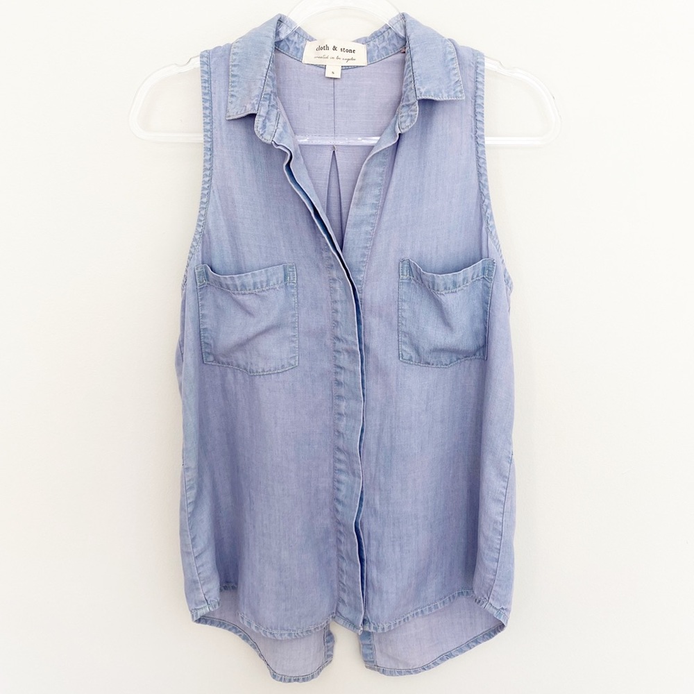 Anthropologie Cloth + Stone Chambray Top - Picture 2 of 8